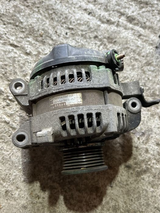 Alternator Toyota Avensis T25 2.2 diesel 100A 104210-4521 DAN938 Denso