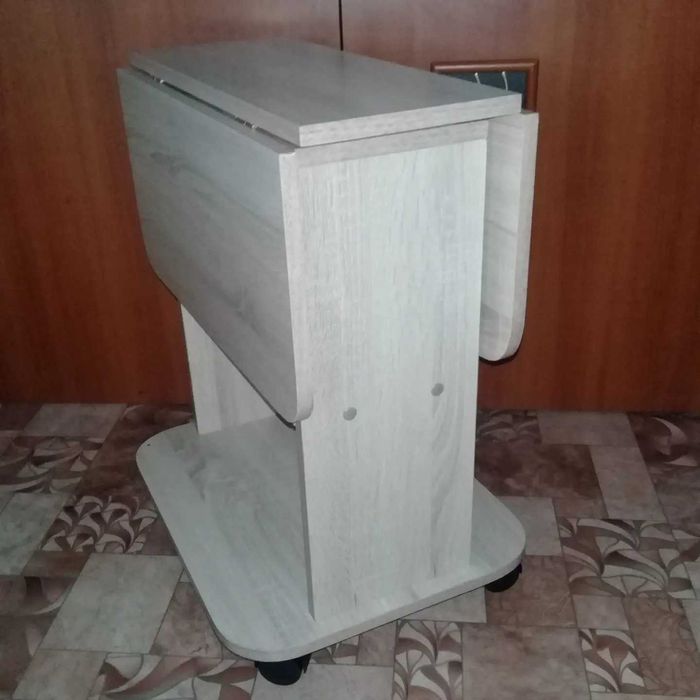 Столики чайные журнальные.