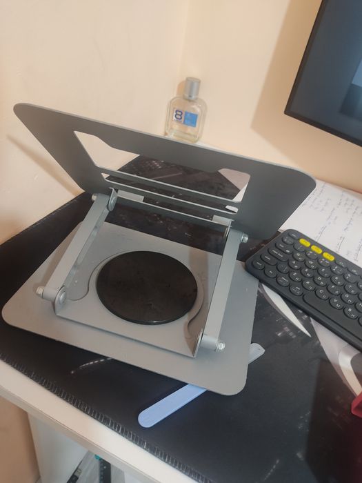 Подставка эргономичный для ноутбука