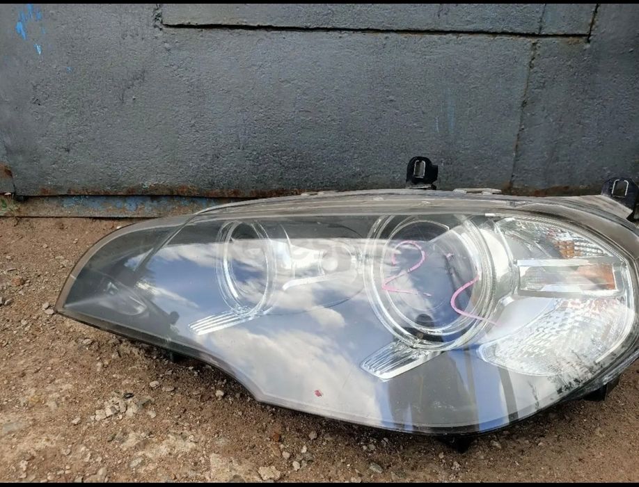 Передние фары BMW X5 E70 рестайлинг