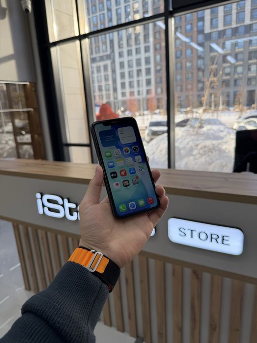 iPhone 11 128 gb | iStatus