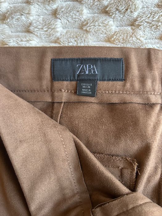 Велурен панталон ZARA