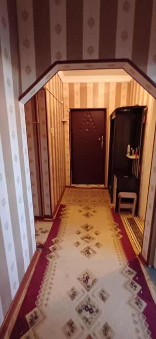 Продаю 3 комнатная квартира 10 микрорайон