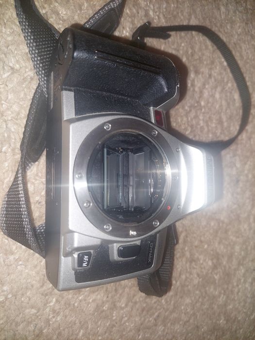 Aparat foto pe film,model vintage,vechi  body minolta 505-si