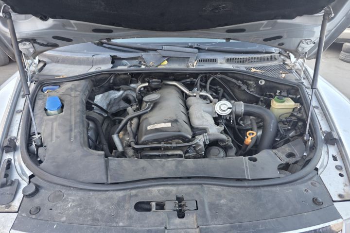 Contact cu cheie Volkswagen VW Touareg 2003 2.5 TDI MT (174 hp)