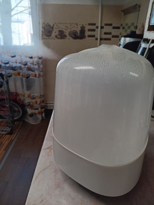 Vând fierbător Tommee Tippee