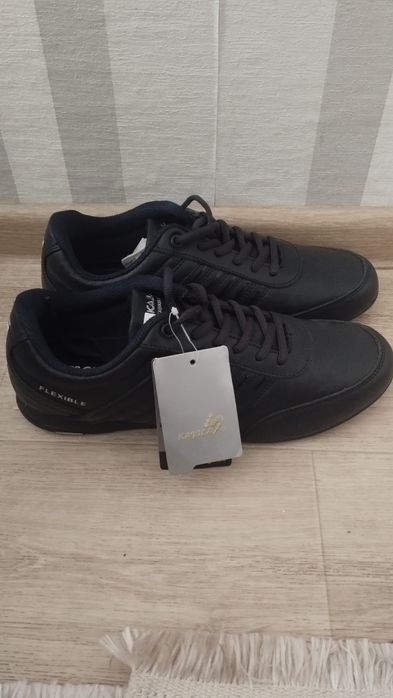 Продам кроссовки мужские