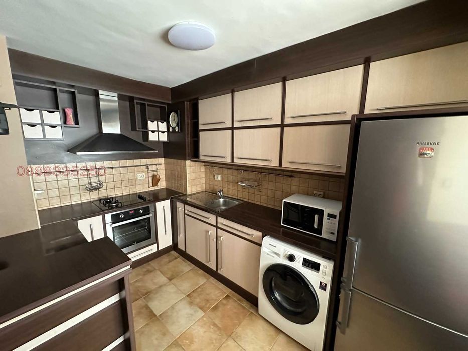 Дава се под наем Двустаен апартамент в Варна, Конфуто - 60 кв.м за 484.5 € - Снимка #1