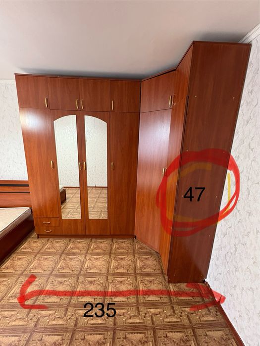 Продам шкаф кровать столы