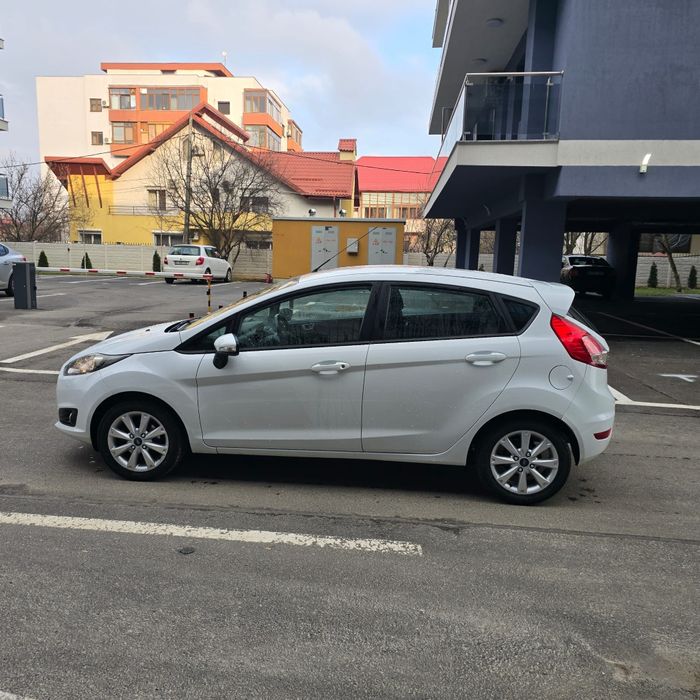Vand Ford Fiesta