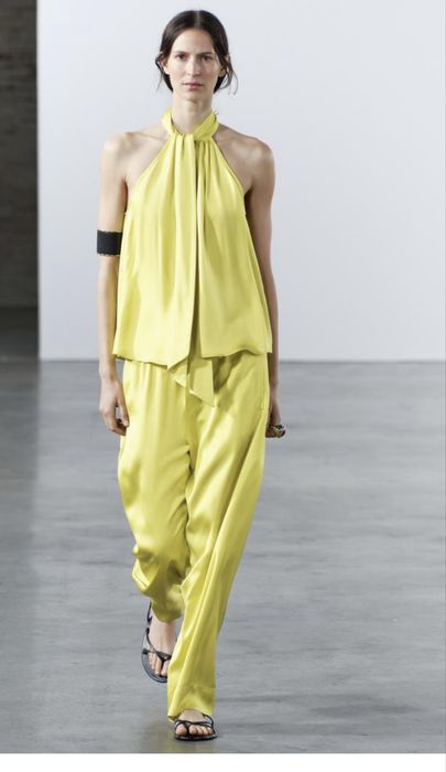 Bluza noua , Zara, fara maneci , verde lime, mar S , material satinat