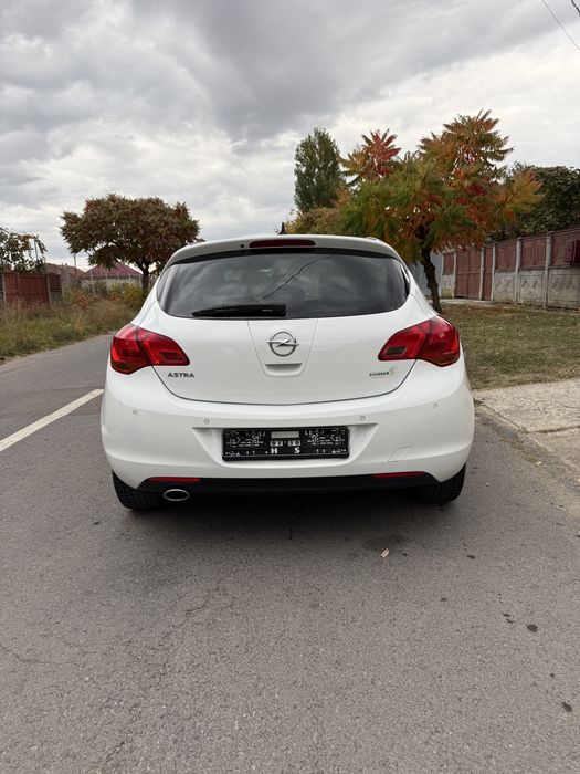 OPEL Astra 2011 — imagine 4