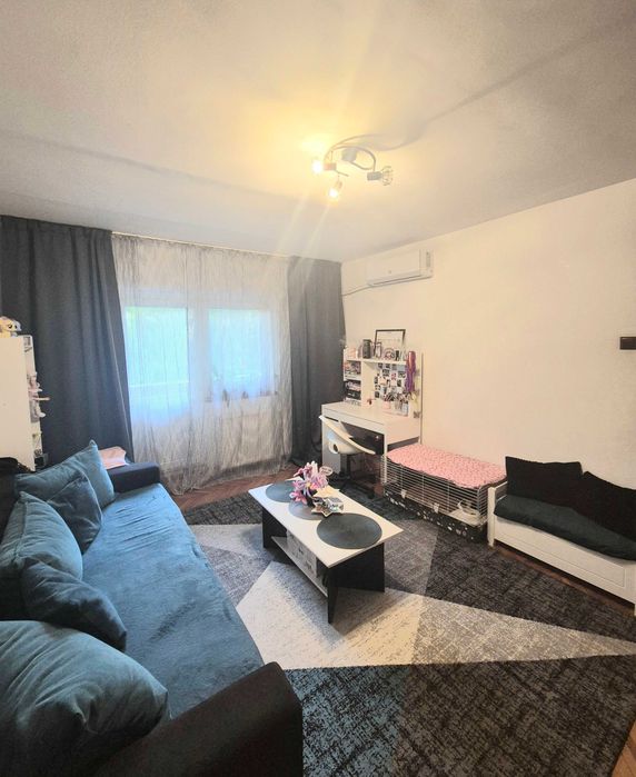 Apartament de vanzare zona Dambovita