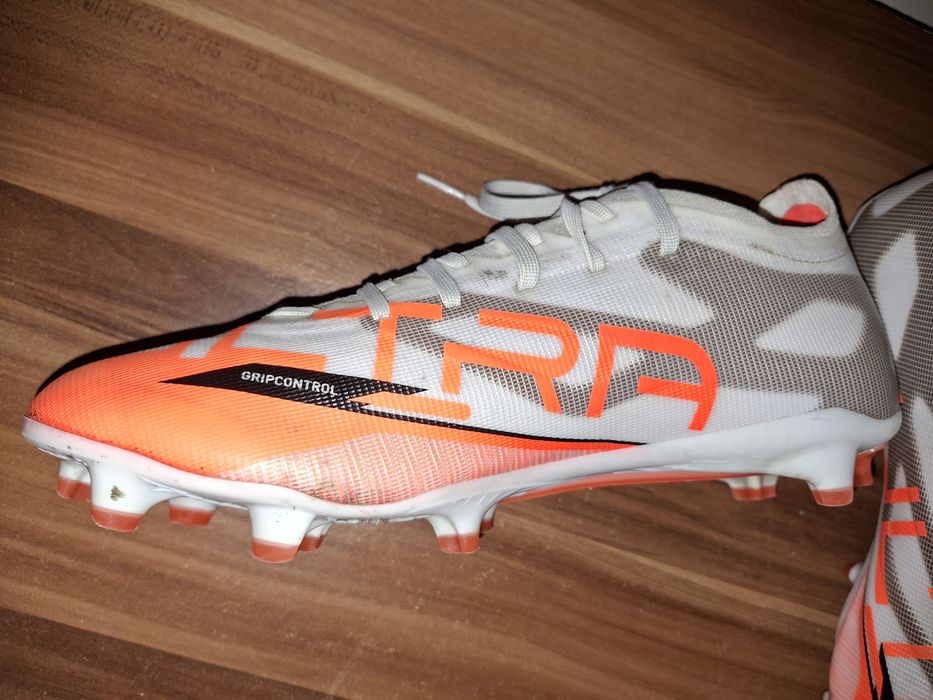 Ghete fotbal Puma Ultra Gripcontrol