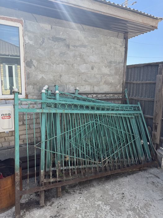 Продам железный забор