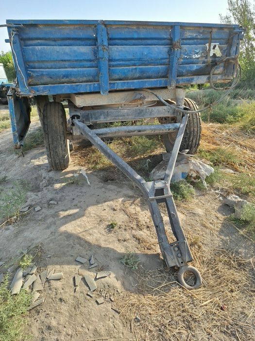 Traktor T 40 sotiladi