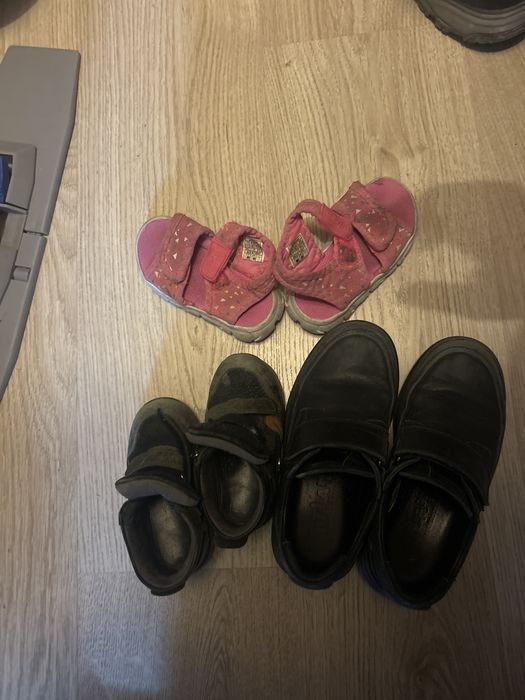 Детская обувь для мальчика и девочки