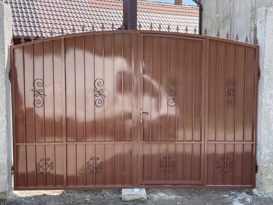 Porti din fier forjat