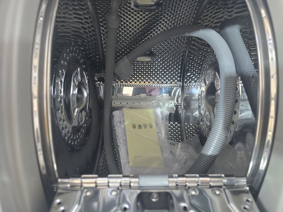 Нова инверторна пералня с горно зареждане Bauknecht 6 кг