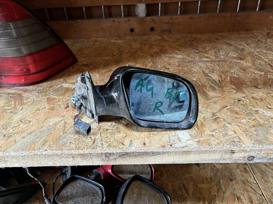 Дясно ел. огледало за Ауди А4 Б5 98 - 2002 г.