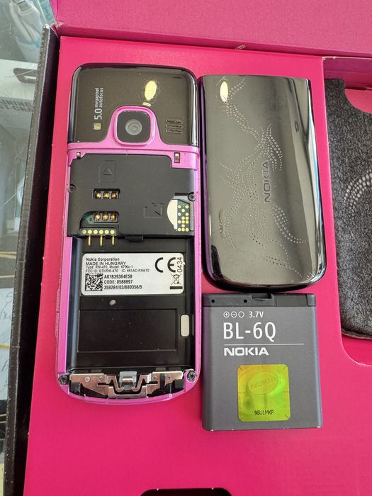 Nokia 6700 Classic Pink