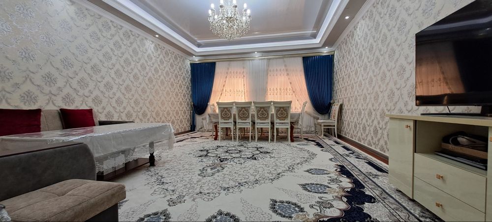 ХОВЛИ уй-жой сотилади!!!