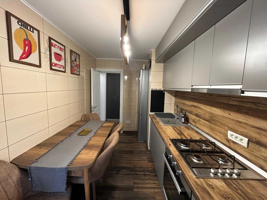 Apartament cu 3 camere de inchiriat pe termen lung - Mangalia
