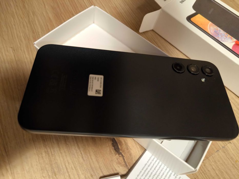 Чисто нов Телефон Samsung Galaxy A14 128GB 4GB RAM Dual Черен