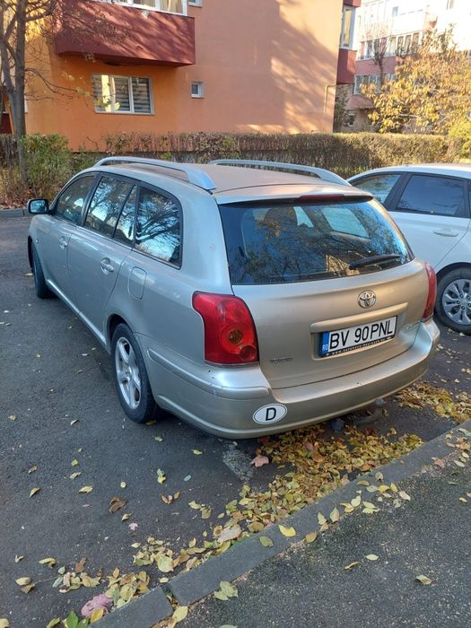 Vând Toyota Avensis 2005
