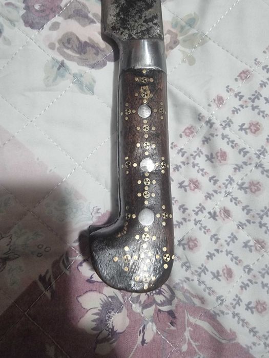 Голям каракулак, кулаклия, нож