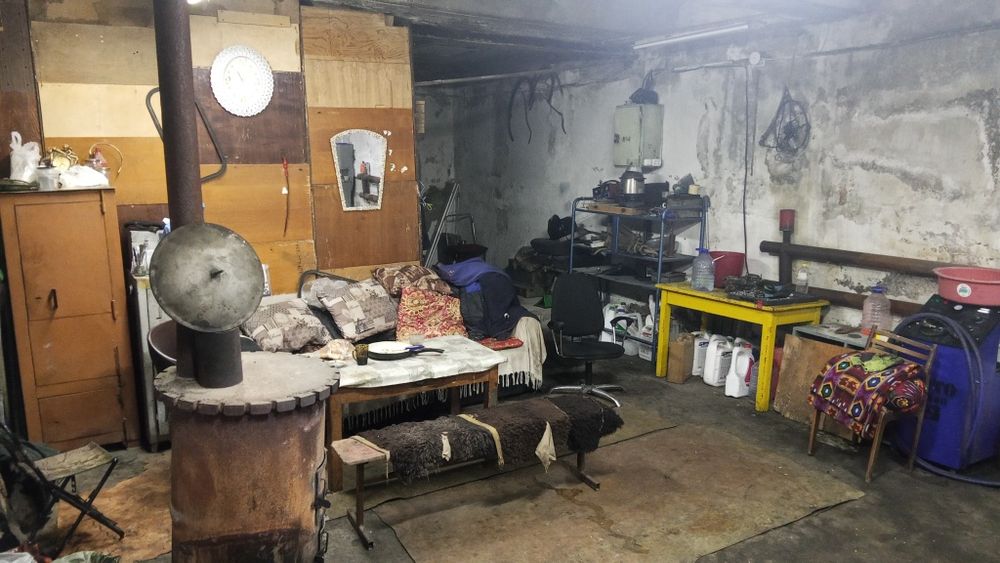 Продам гараж рядом рынок