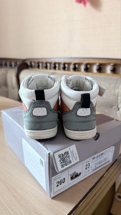 Отдам ботиночки на мальчика 23 размер