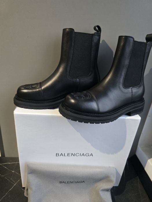 Ghete Balenciaga din piele naturala 37 38 si 39 Noi