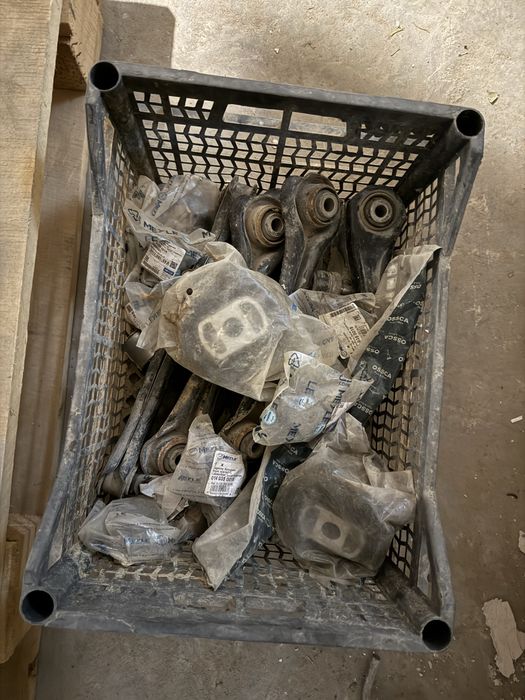 Сайлентблоки запчасти w124