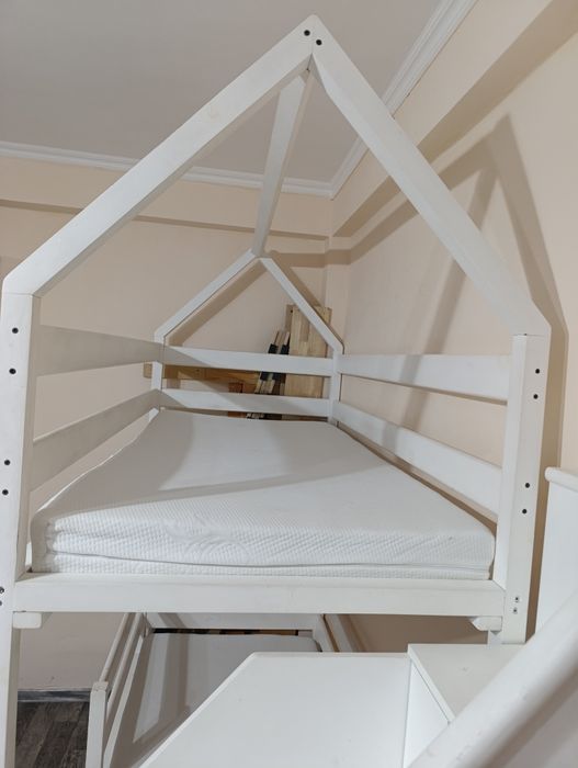 Продам двухъярусная