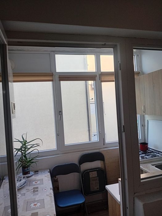 Se inchiriaza apartament in  1 Mai