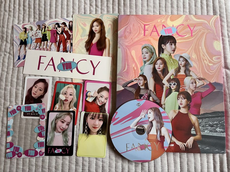 Kpop албуми - Blackpink, Twice, Itzy, Le Sserafim