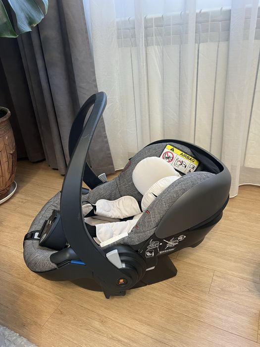Продам Stokke Trailz