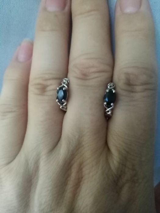 Серьги серебро 925 пробы с корундом