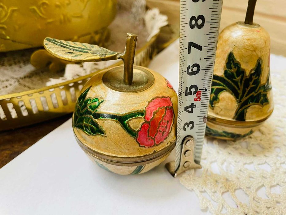 Красив месингов комплект от Англия с макове