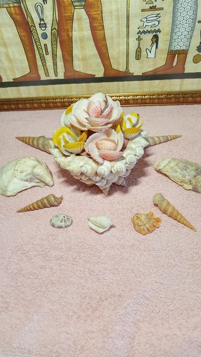 Ваза сувенир из ракушек моря.