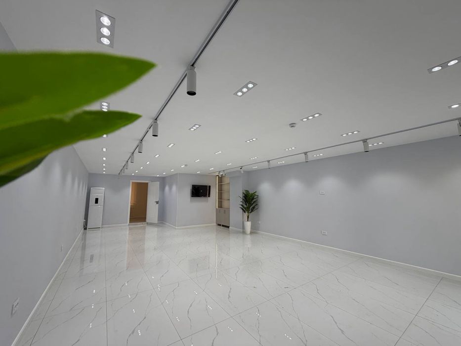 Аския Базар евро нежилое помещение 90кв.м первая линия срочно