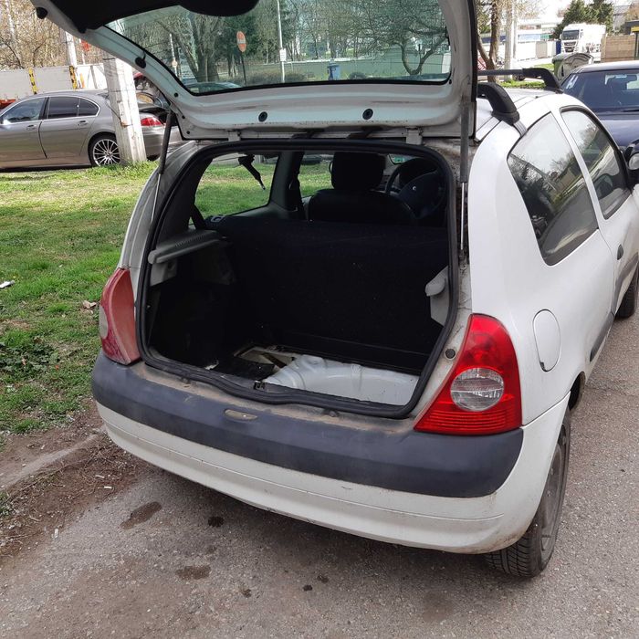 Рeно Клио-1,2 бензин-2002година-на части