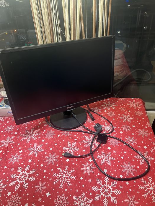 Продава се монитор Philips – идеален за офис и домашна употреба