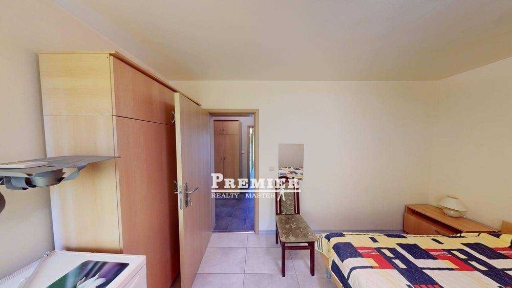 Продава се Къща в к.к. Слънчев бряг - 340 кв.м за 1343 €/кв.м - Снимка #17