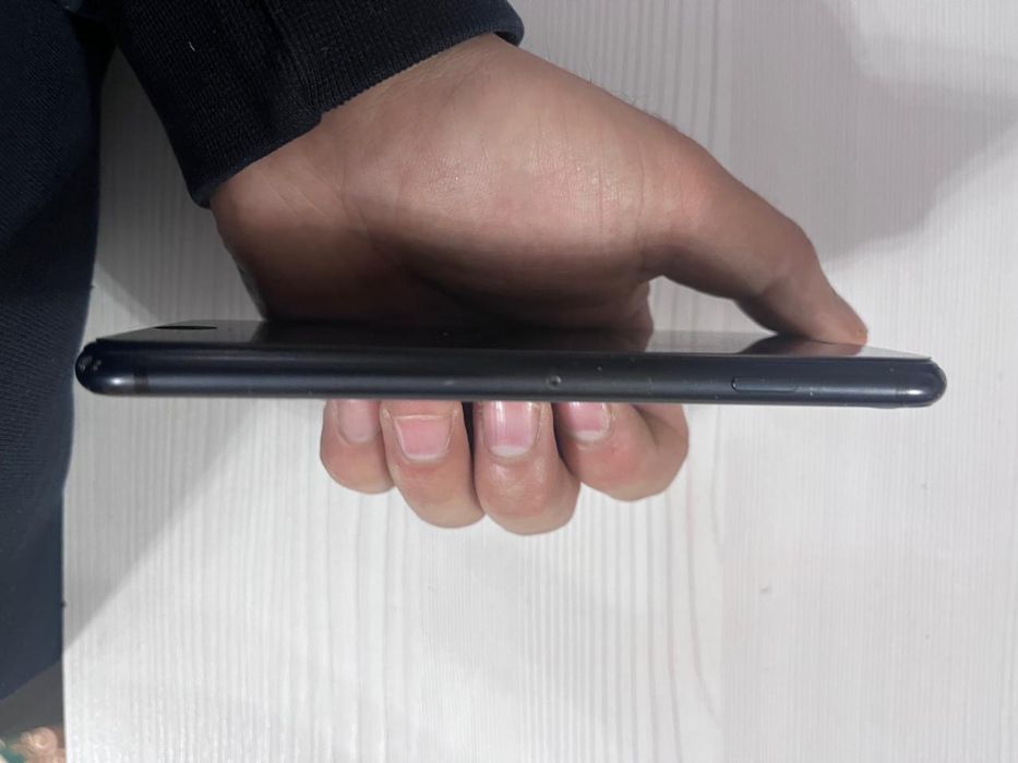 Продам или обмен Айфон SE