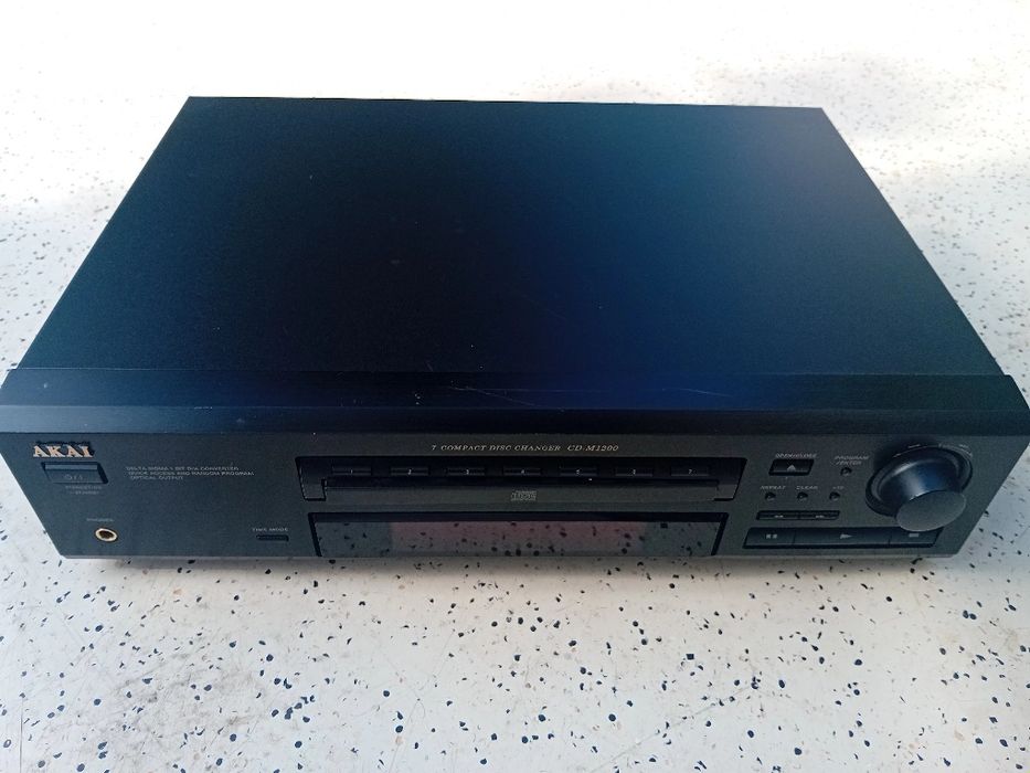 Cd player Akai CD-M 1200 DEFECT