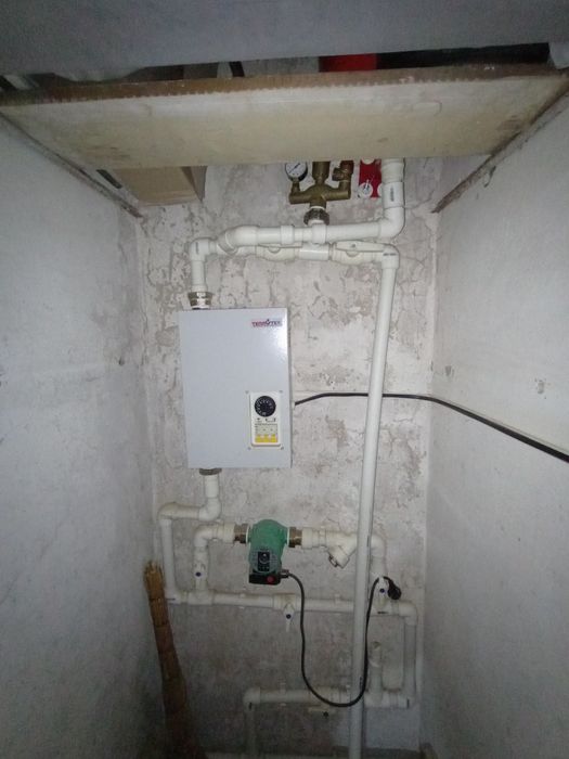 Продажа 3х комнатной квартиры (Ульянова 1)