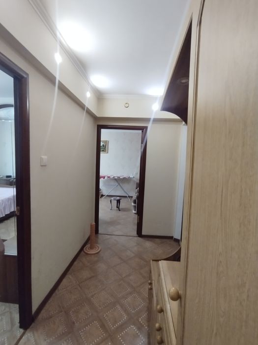 Продается 2комн квартира на 8 мкр