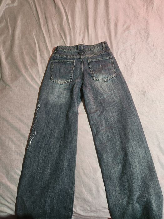 продам женские джинсы